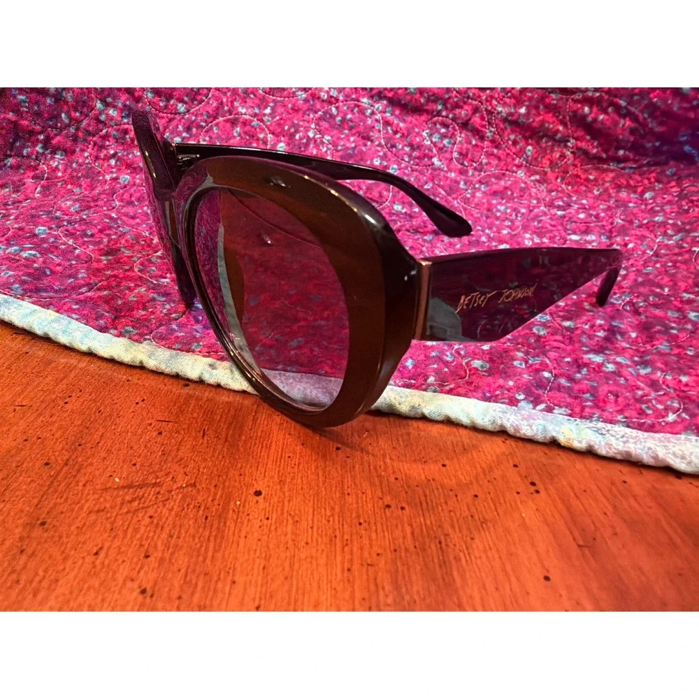 Betsey Johnson Oversized Butterfly Sunglasses Black Y2K Punk Glam